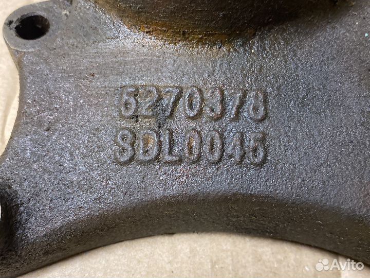 Кронштейн подшипник вискомуфты Cummins ISF 2.8