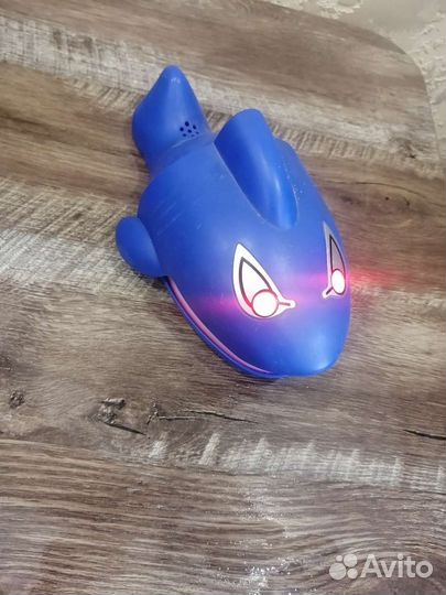 Игрушка акула