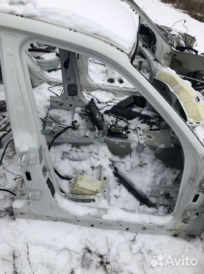 Стойка порог Bmw X3 E83