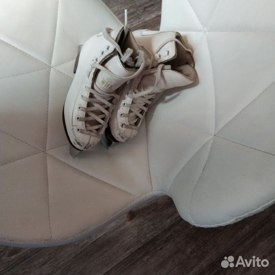 Фигурные коньки wifa,27