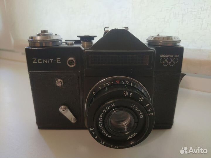 Коллекция плёночных фотоаппаратов Zenit (СССР)