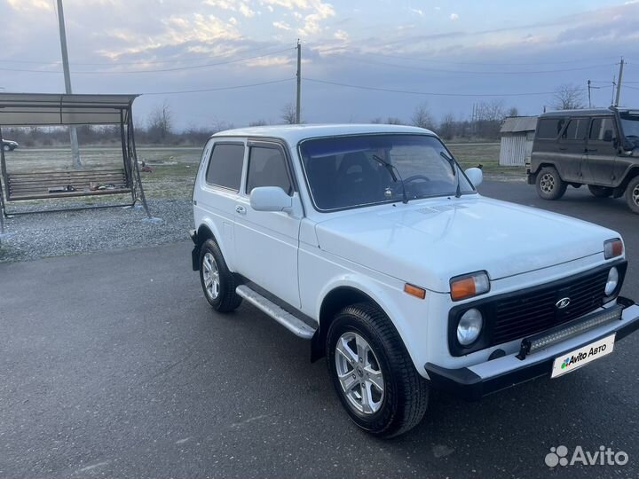 LADA 4x4 (Нива) 1.7 МТ, 2011, 140 000 км
