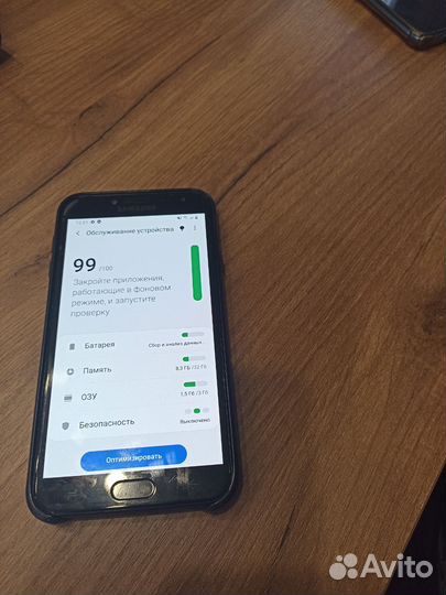Телефон Samsung j4