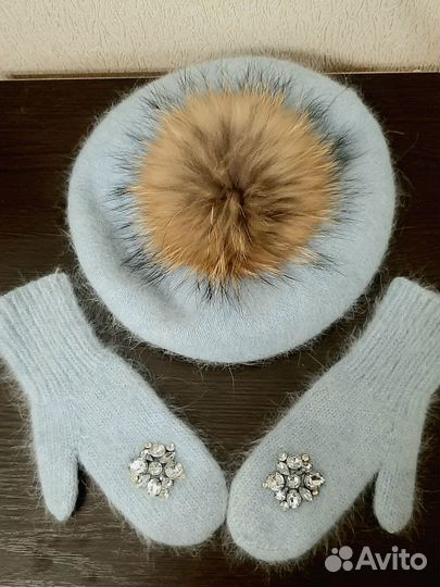 Берет женский ангора с варежками