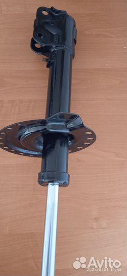 Продам переднюю стойку