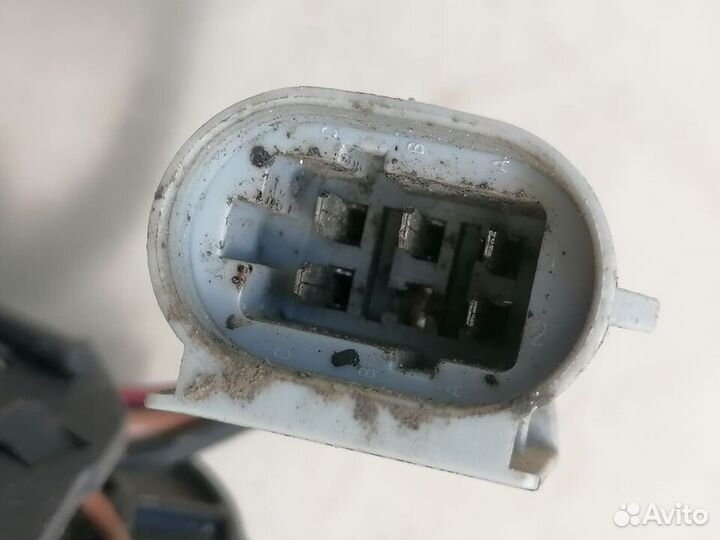 Моторчик передн.стеклооч.Renault 19 1992-2002