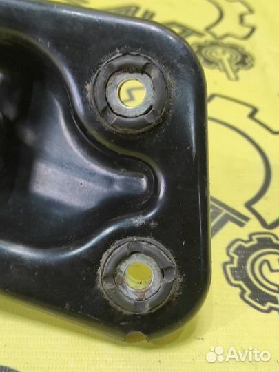 Балка АКПП Nissan VQ35HR