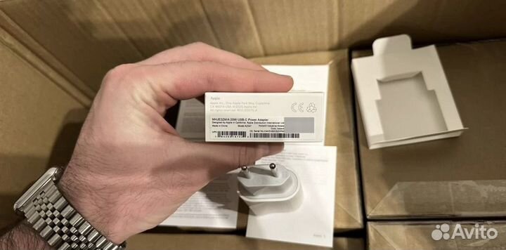 Оригинальный блок iPhone 20 w