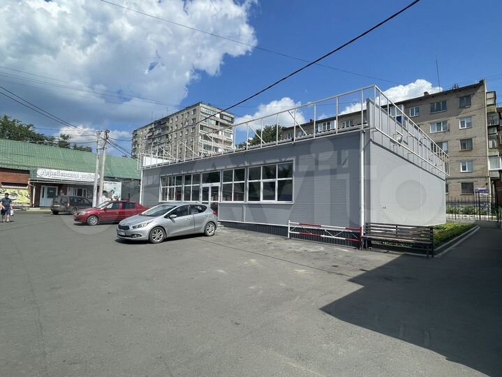 Сдам торговое помещение, 300 м²