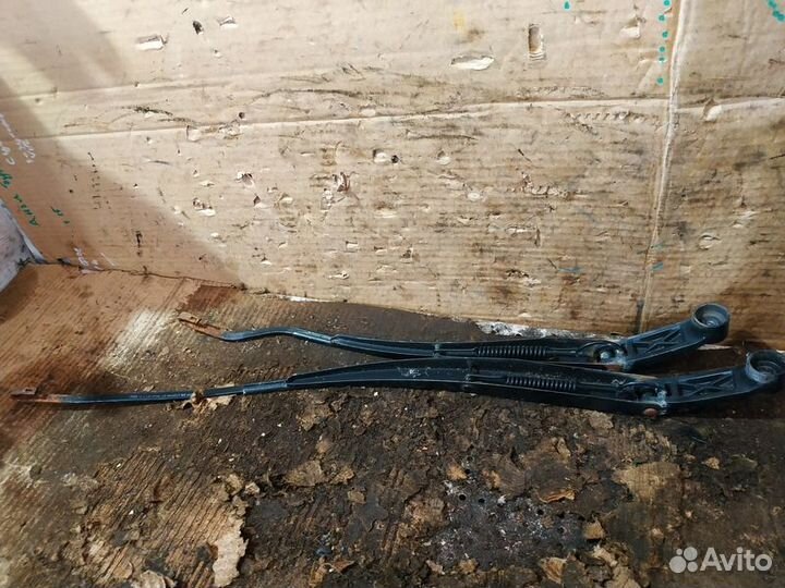 Поводок стеклоочистителя Lifan X50