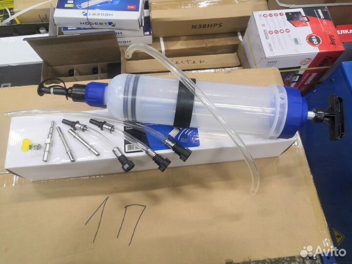 Шприц маслозаливной 1.5 л. VR50888