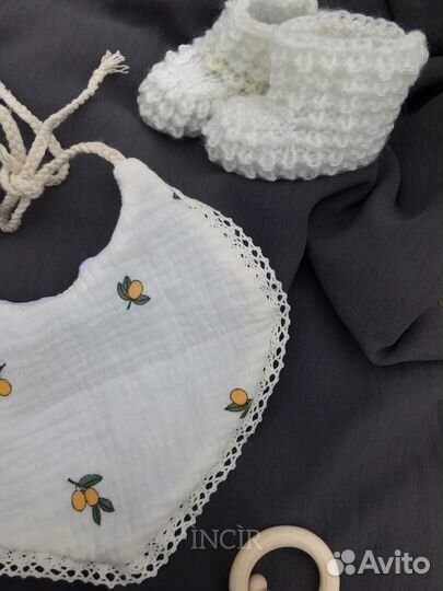 Слюнявчик, надгрудник