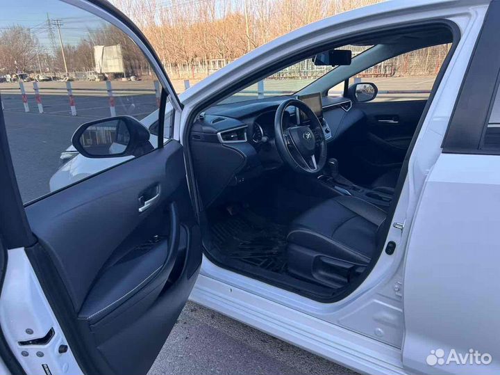 Toyota Corolla 1.2 CVT, 2021, 29 000 км