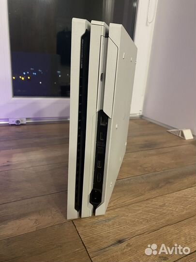 Sony PS4 pro белая