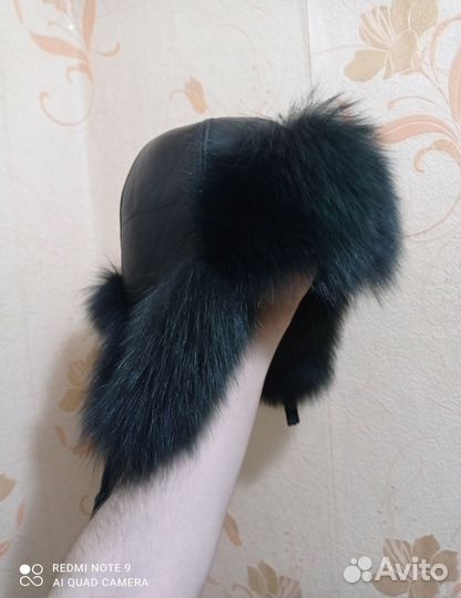 Шапки женские новые из натуральных мехов