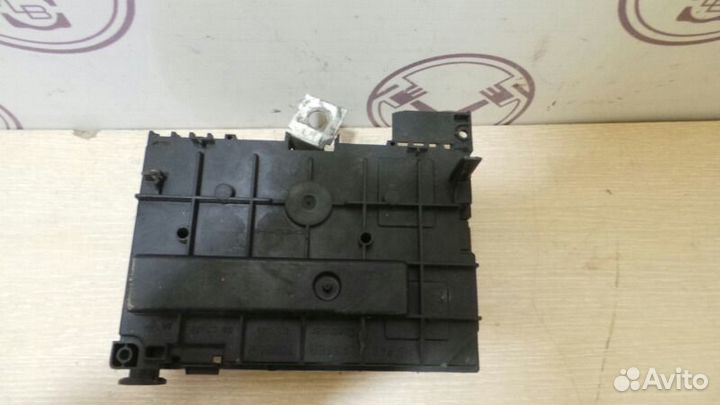 Блок предохранителей BSM R05-00 Peugeot 308