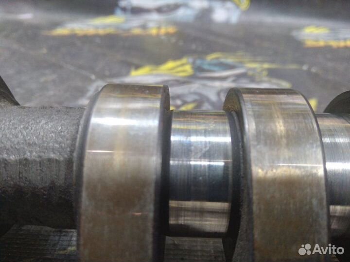 Распредвал левый Audi A6 C5 AGA