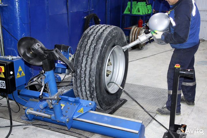 Шиномонтажник на грузовой шиномонтаж 50% Вахта