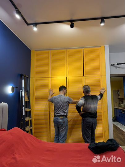 Помощник мастера по сборке мебели