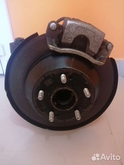 Тормозной диск, ступица, суппорт в сборе