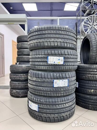 Triangle Sports TH201 235/45 R18 98Y