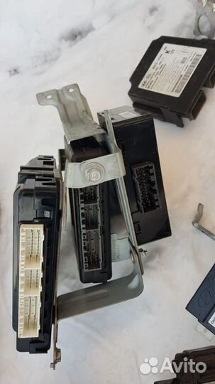 Комплект блок управления модуль Quoris Kia 2013