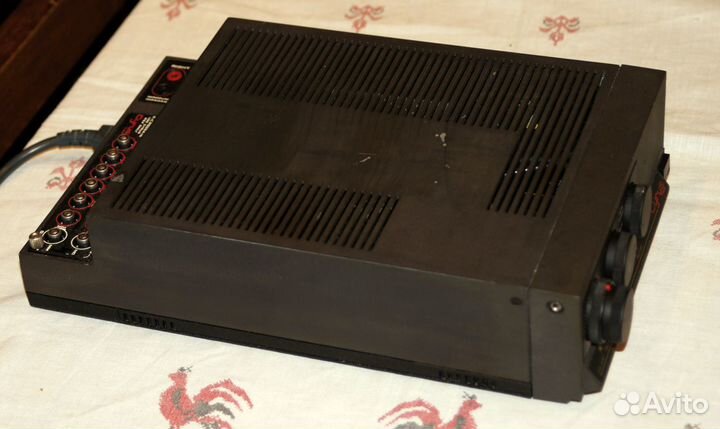 Cyrus Two Англия Grundig SV-1000 Германия