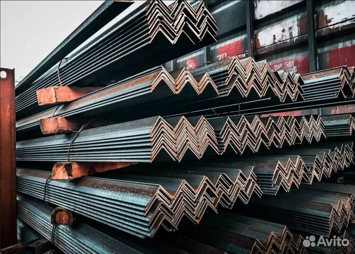 Уголок 25х25х3