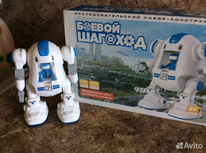 Развивающая игрушка-конструктор Робот-шагоход