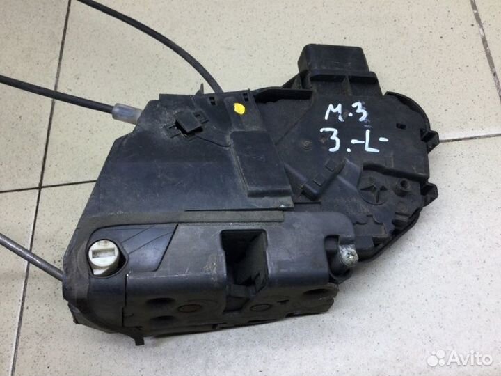 Замок двери задней левой задний левый Mazda 3 BK