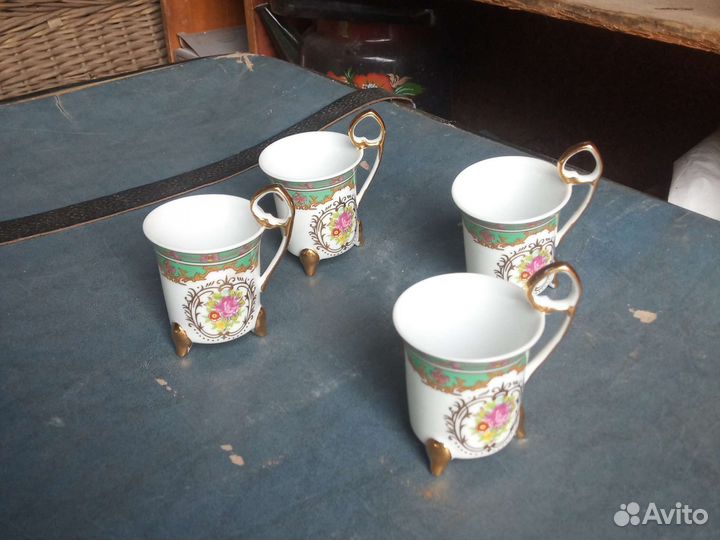 Чайные чашечки на ножках ГДР