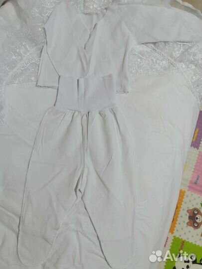 Комплект на выписку для девочки