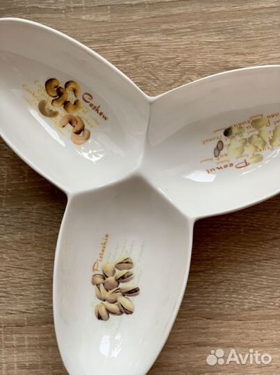 Отличный подарок. Новая менажница/блюдо. Фарфор