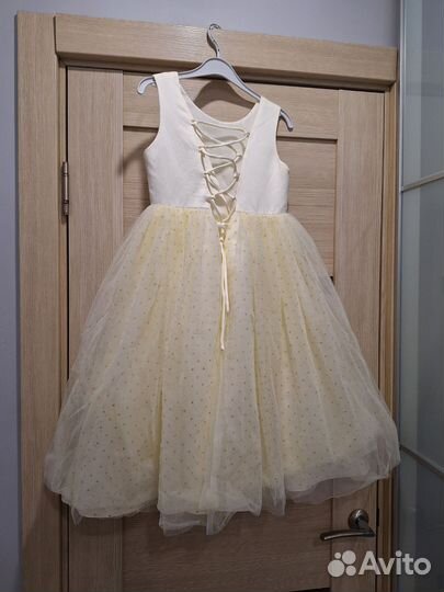 Нарядное платье