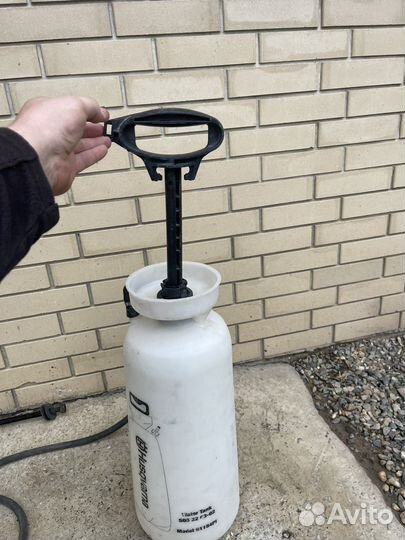 Водяной бак со шлангом Husqvarna 15 л