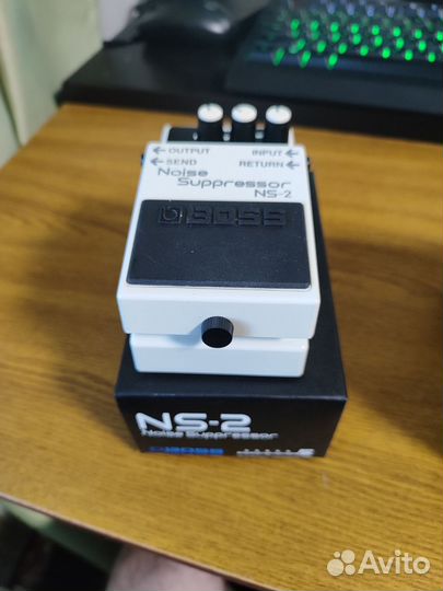 Педаль шумодав Boss NS-2