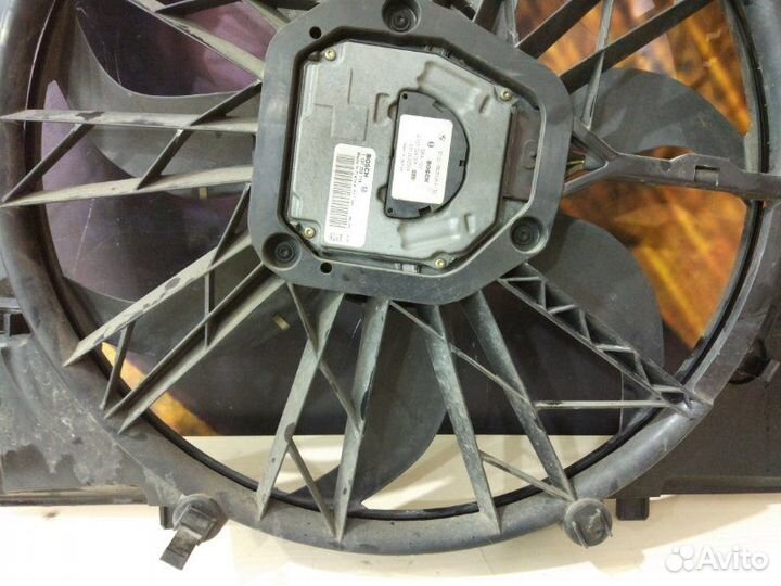Вентилятор радиатора Bmw 525I E60 M54 2004