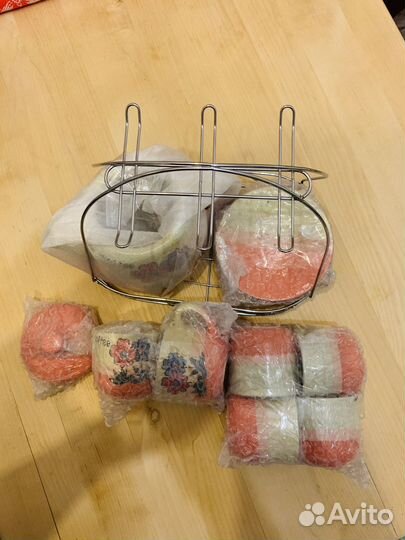 Сервиз, набор чайник с чашками и блюдцами