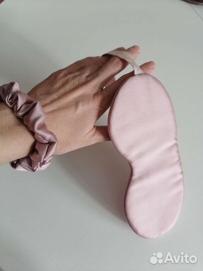 Шелковая маска для сна