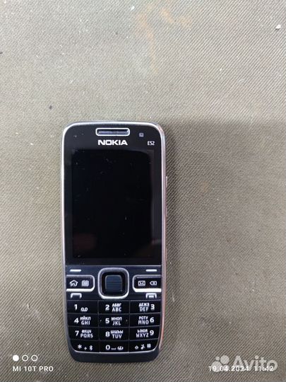Nokia E52