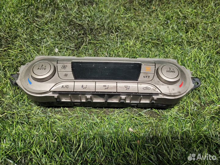 Блок управления климатом Ford Focus