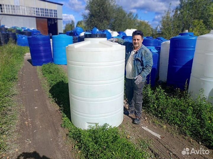 Емкость пластиковая Бочка / бак для хранения
