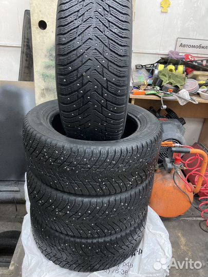 Nokian Tyres Hakkapeliitta 8 235/55 R17