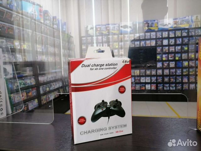 Xbox One зарядна станция