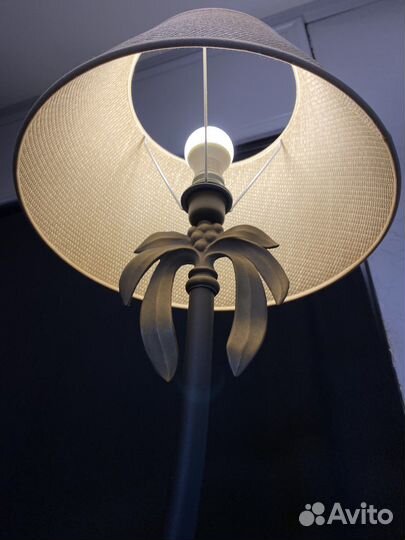 Торшер напольный с абажуром. Италия