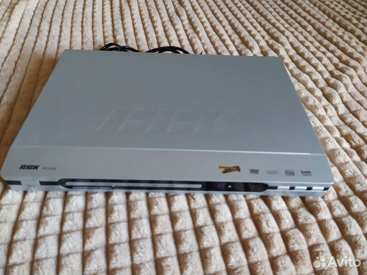 DVD плеер BBK DV310Si