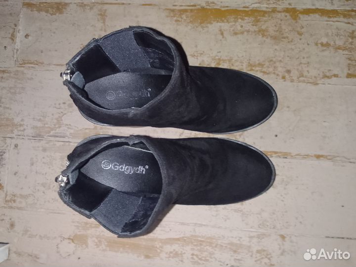 Ботинки на подошве