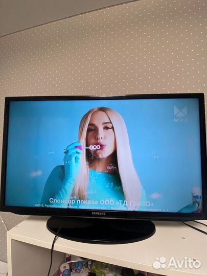Телевизор samsung