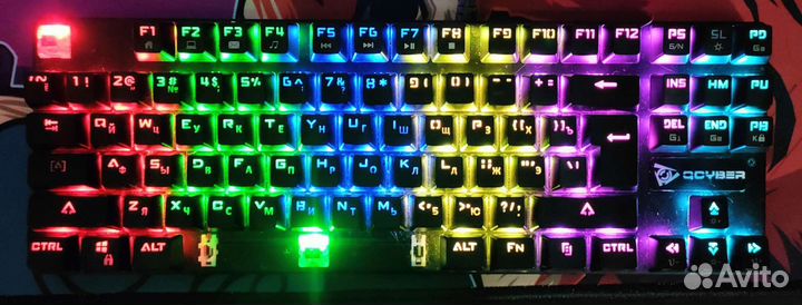 Механическая клавиатура qcyber Dominator TKL