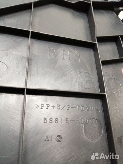 Накладка на центральную консоль (торпеды) передняя